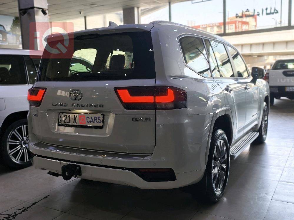 تويوتا لاندكروزر